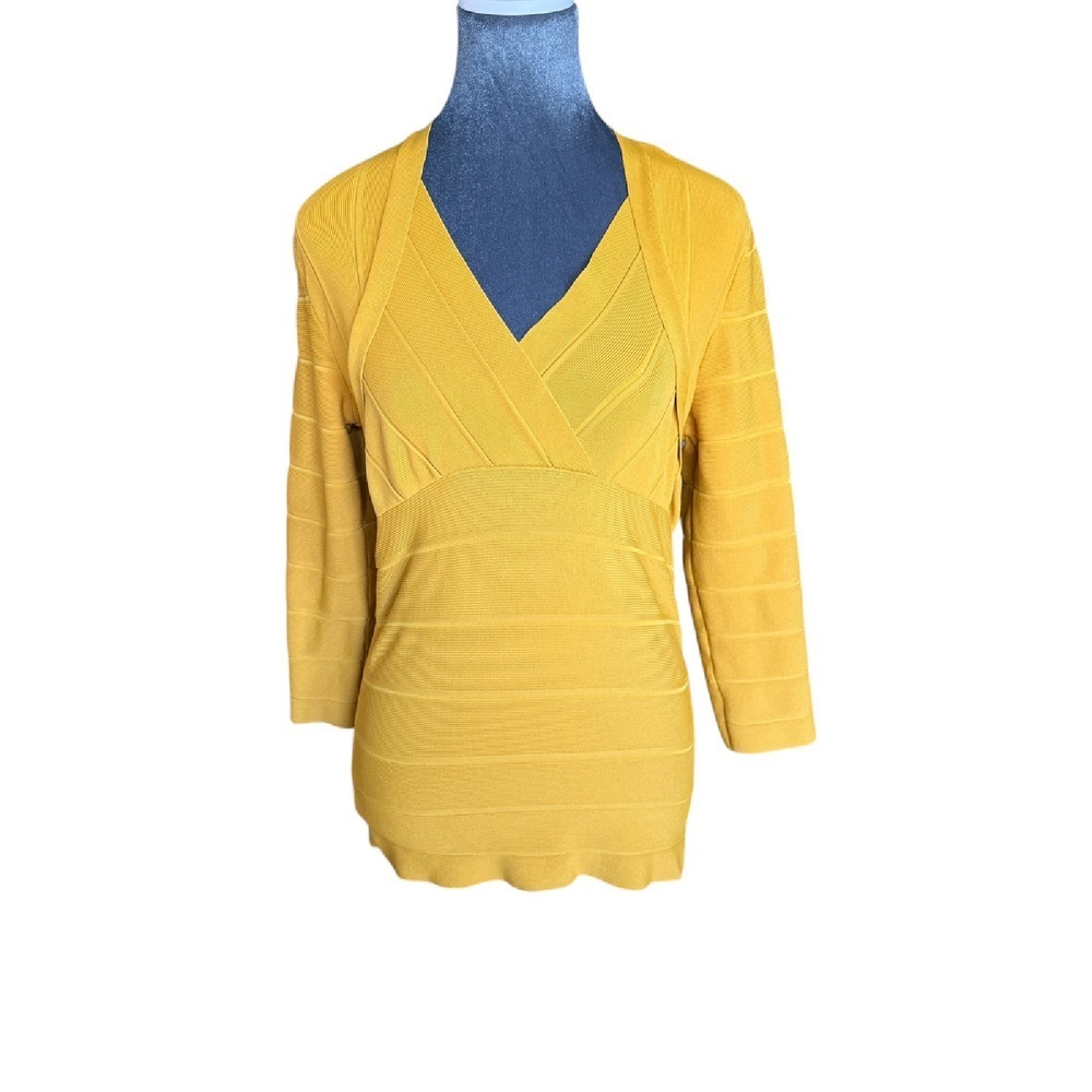 Camille La Vie Yellow Knit Top V-Neck 3/4 Sleeve Bandage Style Top Size M